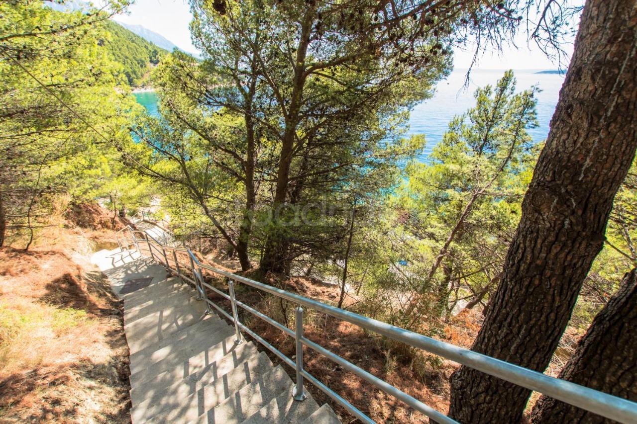 Near The Beach Apartments Jagodia Брела Екстер'єр фото