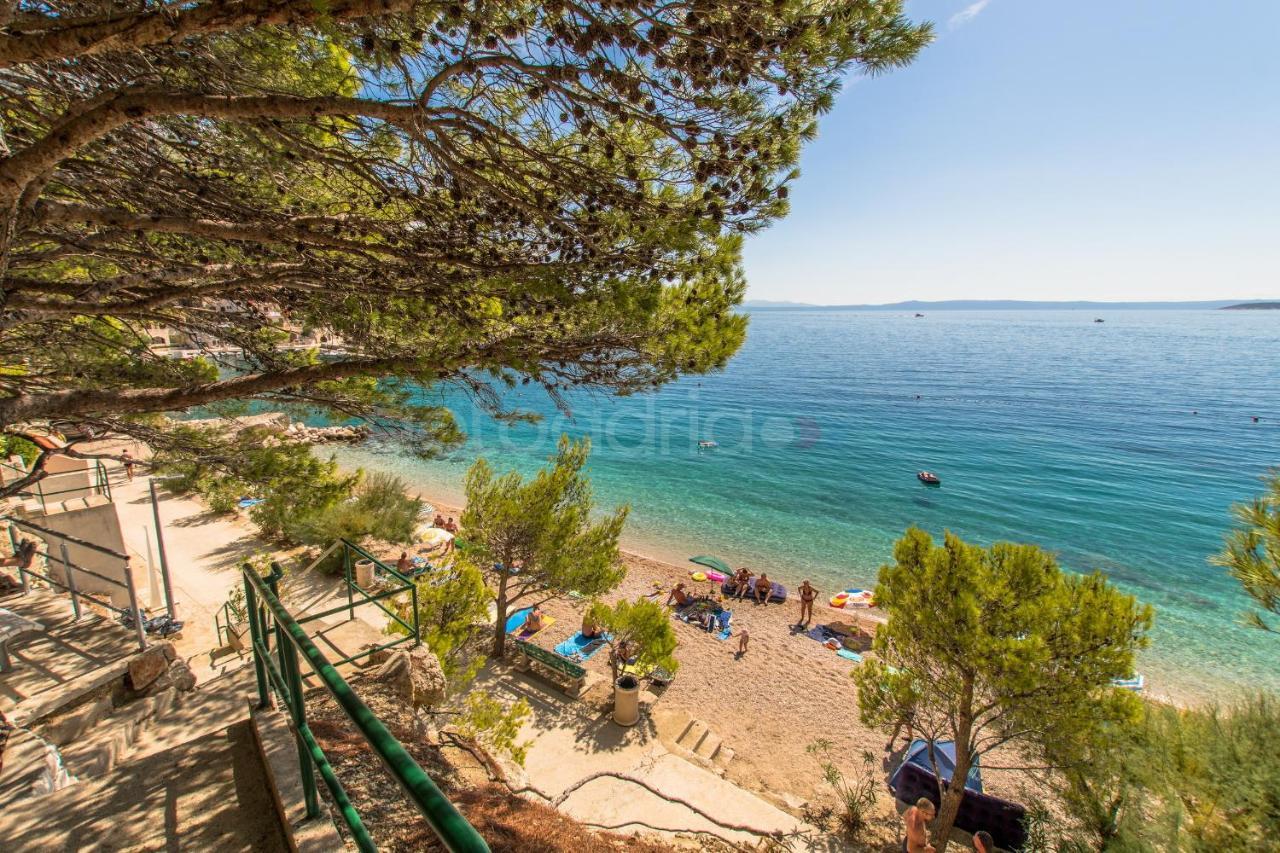 Near The Beach Apartments Jagodia Брела Екстер'єр фото